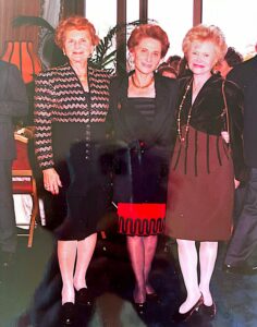 Annie Corrin et ses soeurs
